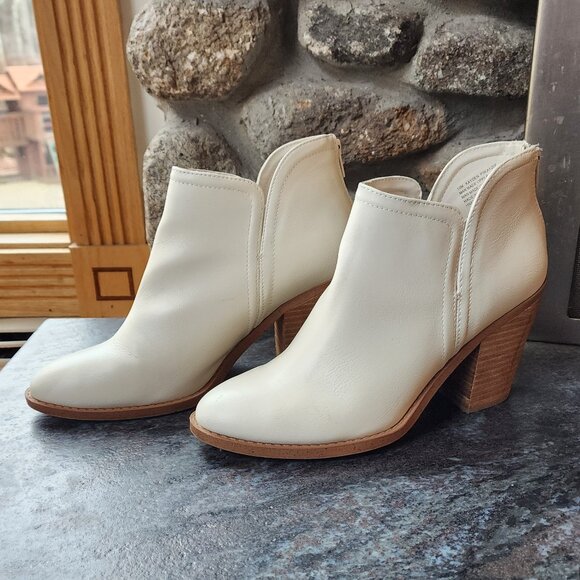 Anthropologie Joie Kayden Off White/Cream Leather Heeled Ankle Boots Size 10M - Picture 9 of 16